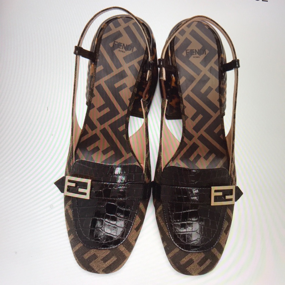 Fendi promenade FF motif fabric and croc-embossed leather slingback pump - Picture 2 of 10